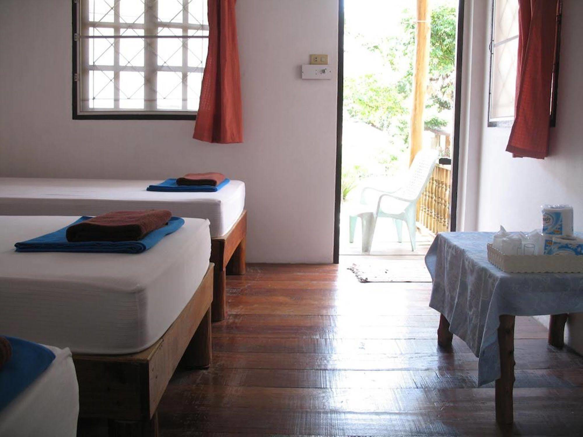 Thai Dee Garden Resort Haad Rin Exterior photo